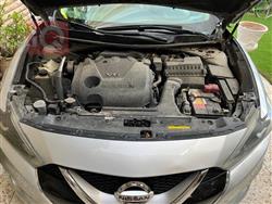 نيسان ماكسيما